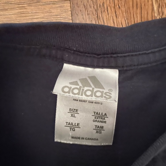 (VINTAGE) Adidas Made in Canada T-Shirt - Picture 3 of 3